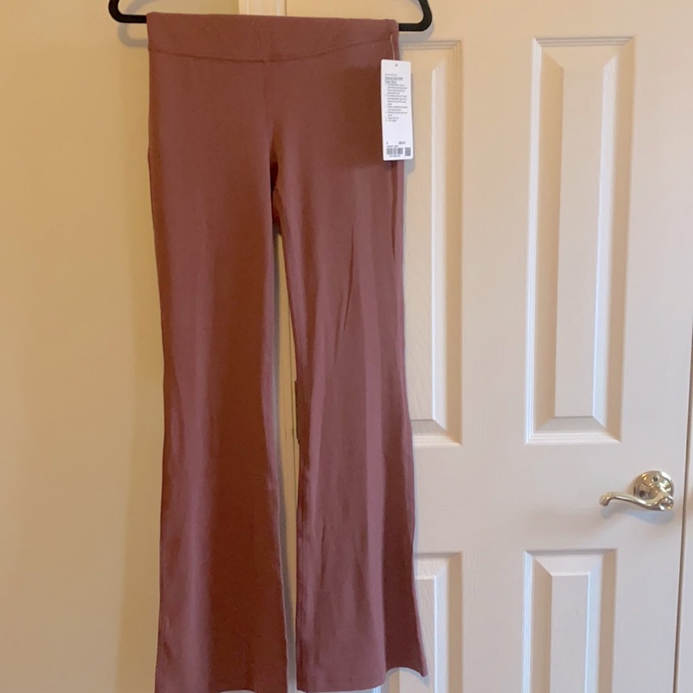 NWT LULULEMON GROOVE PANT SUPER HIGH RISE 💫 SMOKY RED 6 8